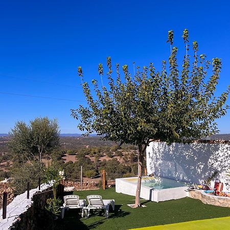 El Coso Lodge & Workation Zalamea la Real Exterior photo